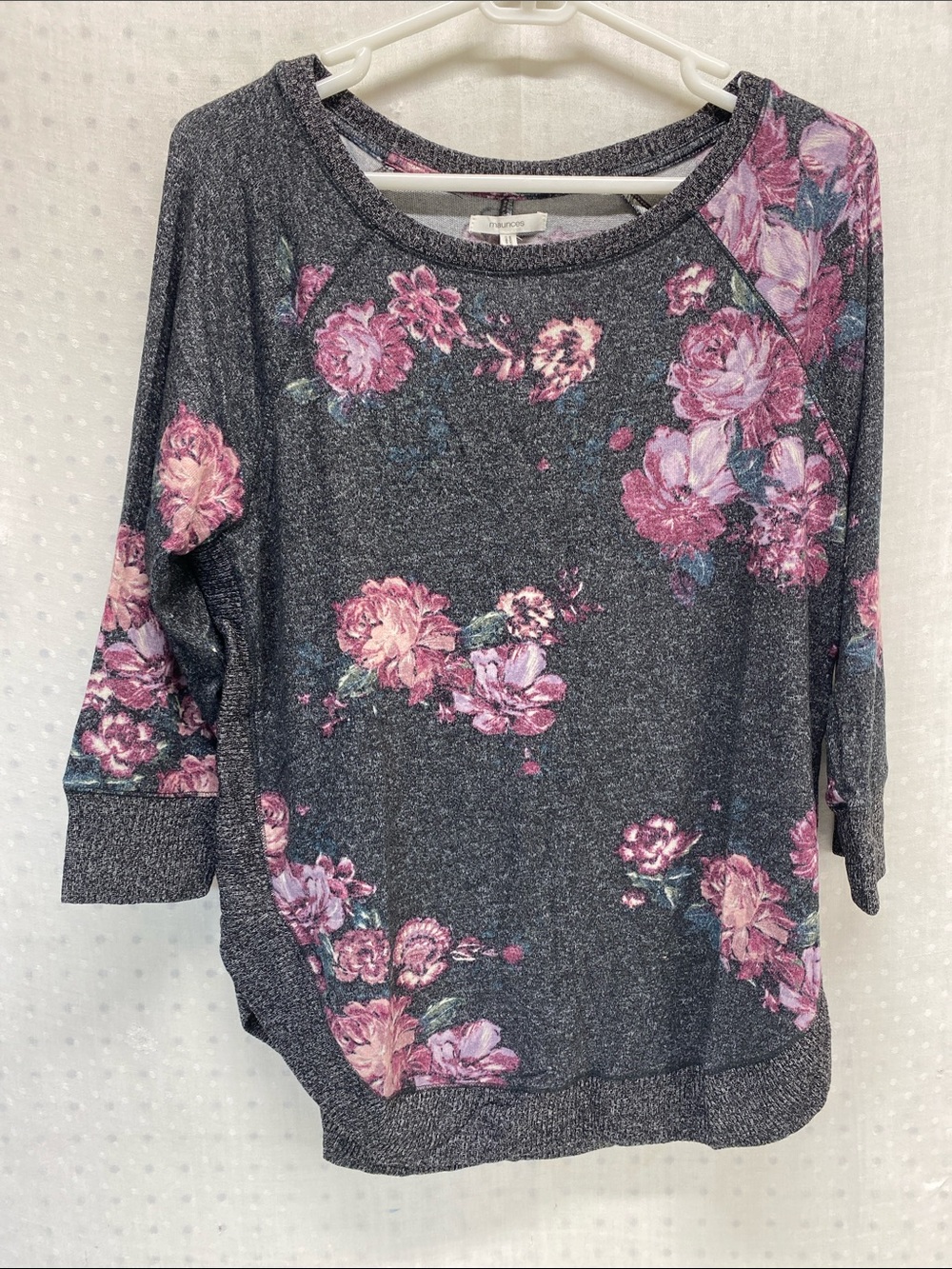 Maurices Dark Gray Floral Scoop Neck Top with Pink Roses Size M NEW